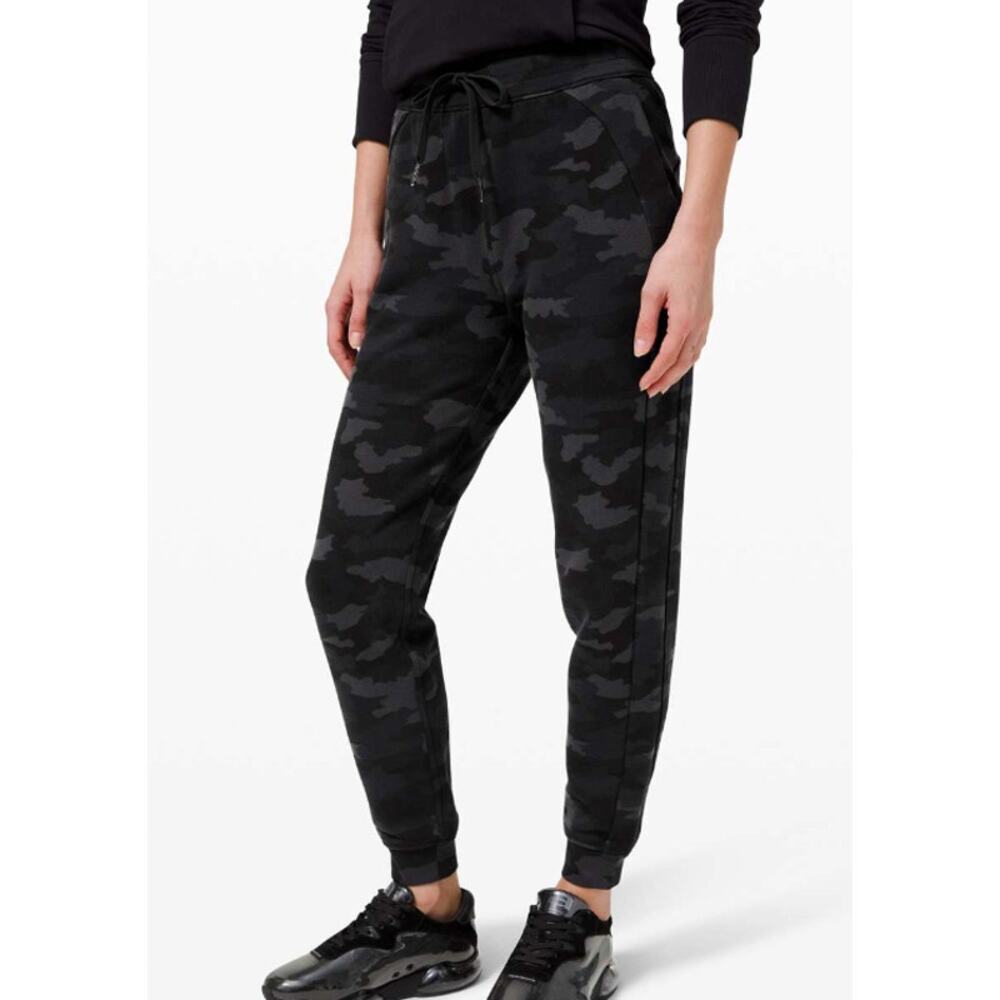 Lululemon Scuba High-Rise Jogger Fleece 28"